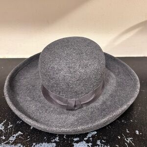 Vintage Street Smart By Betmar Gray Felt 100% Wool Hat